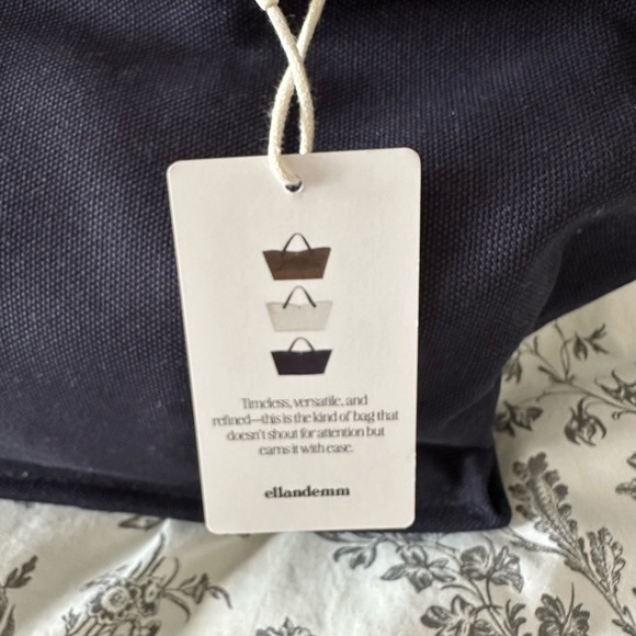 Ellandemm Horizon Tote Navy NWT - Picture 7 of 8